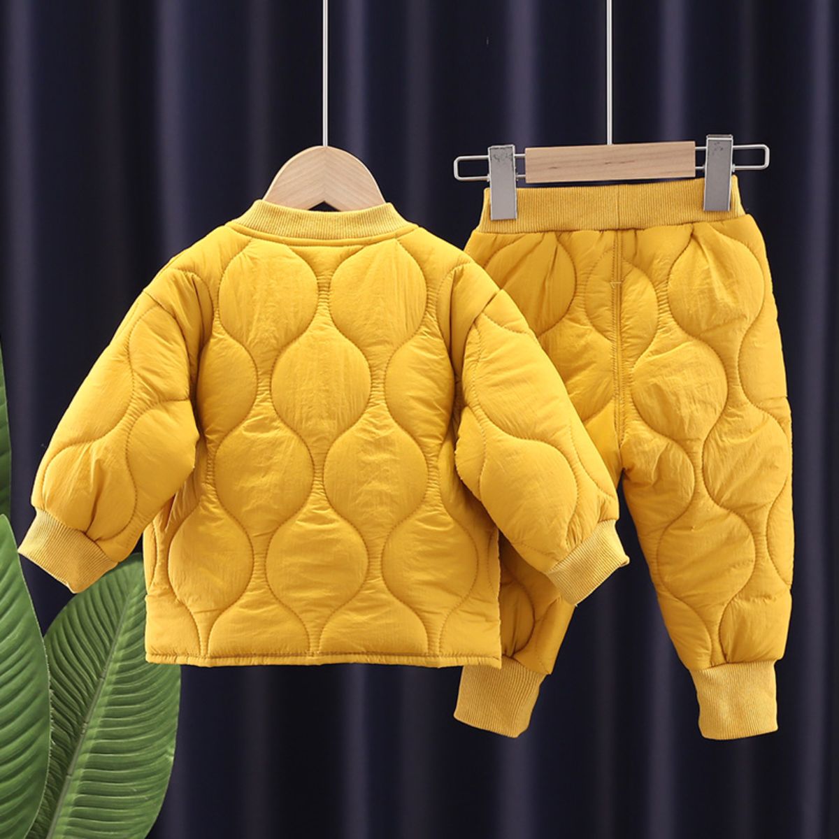 New winter casual solid color quilted jacket for small and medium-sized children, boys and girls, two-piece suit