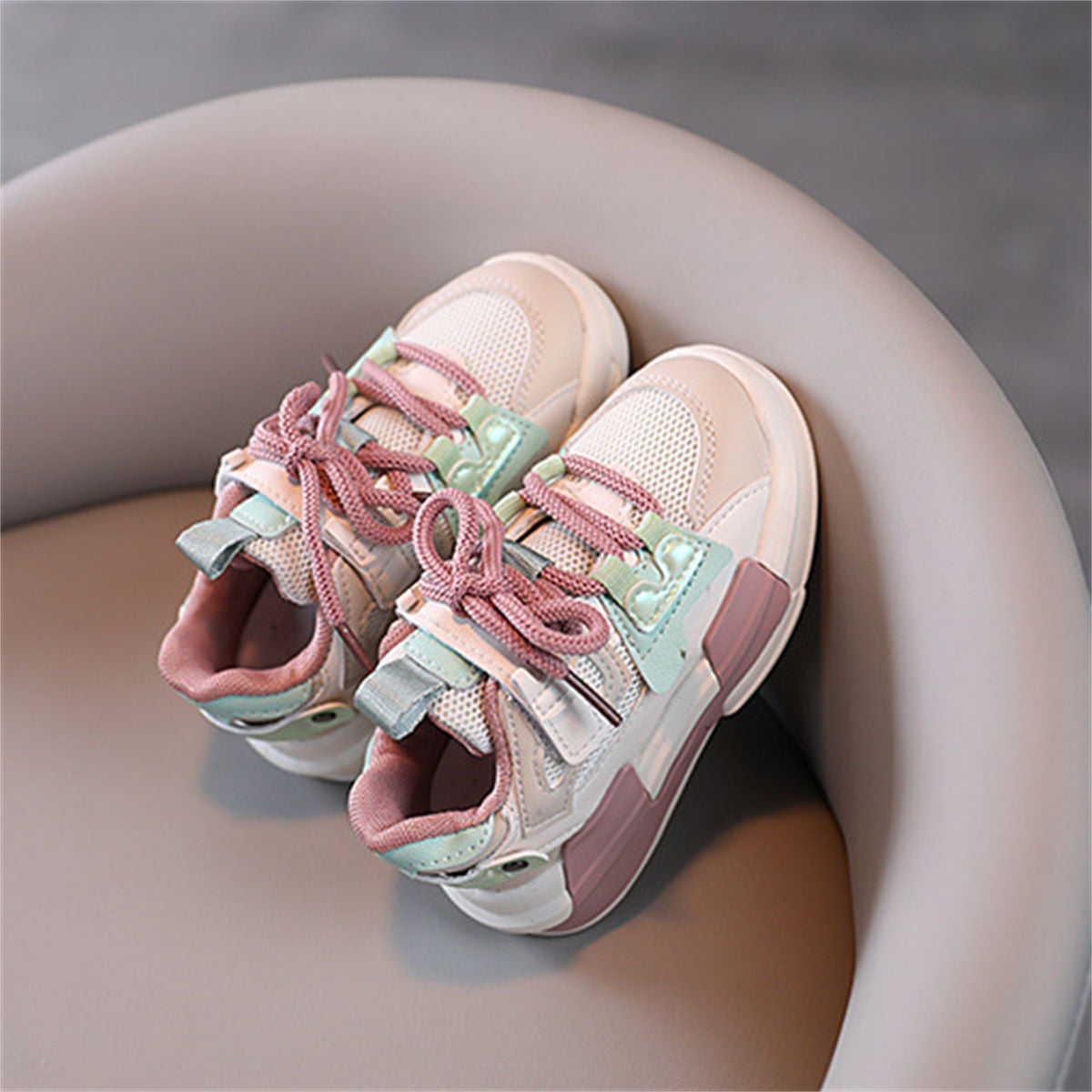 Children&#39;s and boys&#39; autumn color matching candy color casual versatile soft sole sports shoes