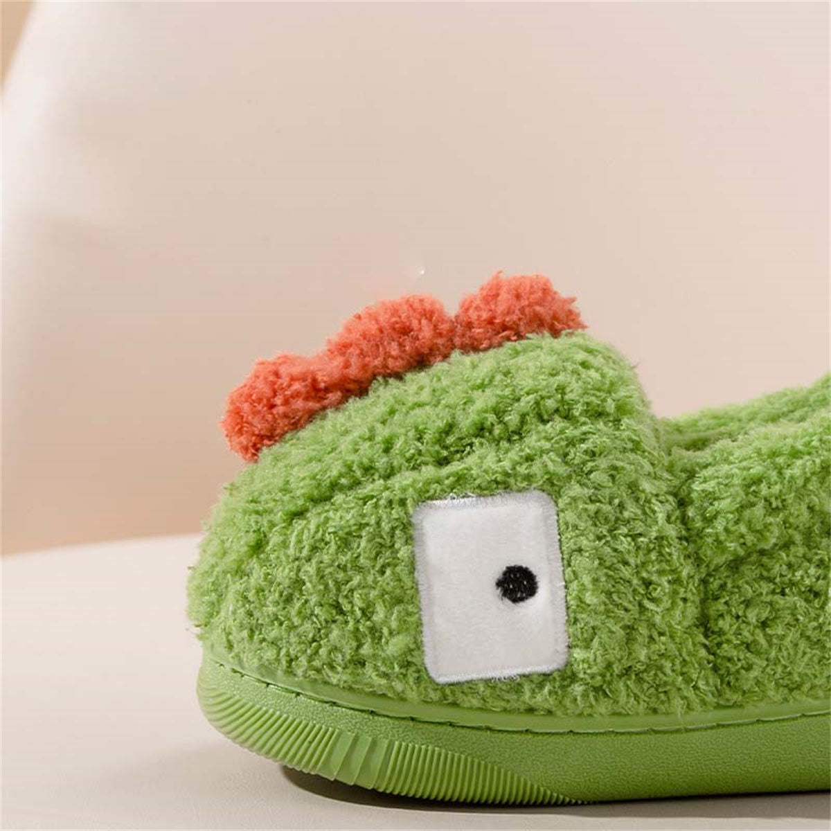 Children&#39;s winter velvet dinosaur cartoon cute style warm bag with hooded cotton slippers