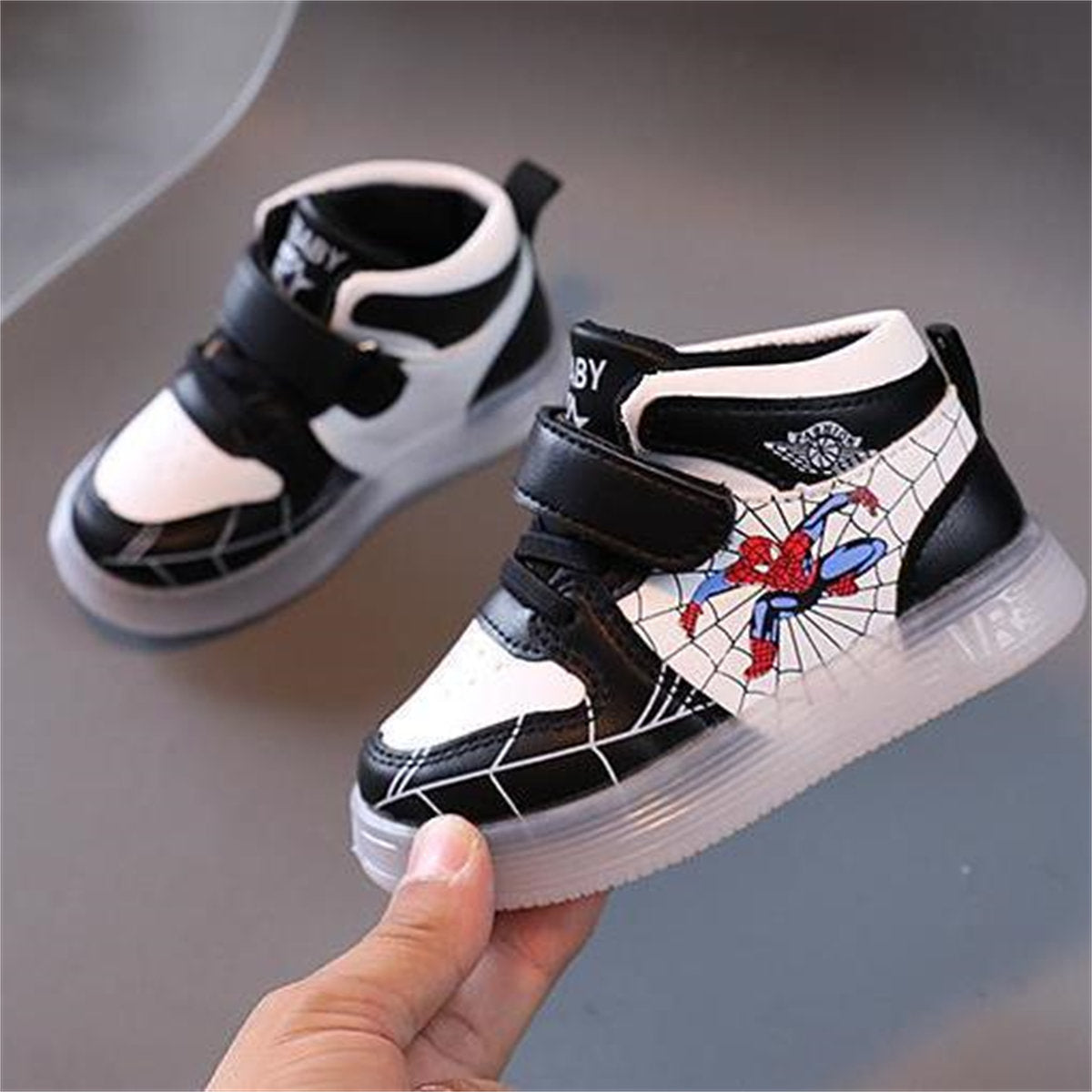 Cool Spider-Man soft-soled luminous LED soft-soled warm high-top sneakers for little boys