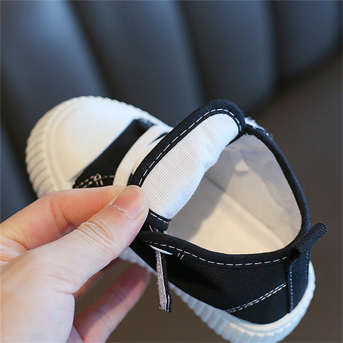 Children's and boys' spring and autumn pure color simple casual style Velcro high-top canvas shoes