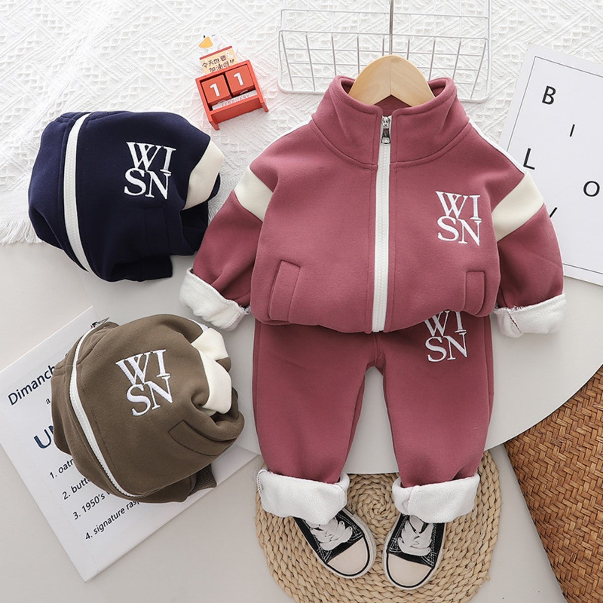 New autumn and winter children's clothing 1-3 boys casual zipper plus velvet cardigan two-piece suit baby boy suit