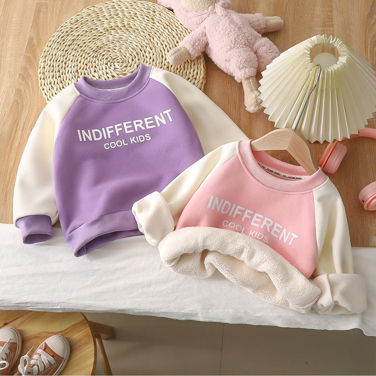 Girls' sweatshirt autumn and winter style baby girl with fleece base for children padded warm sweatshirt baby raglan round neck top