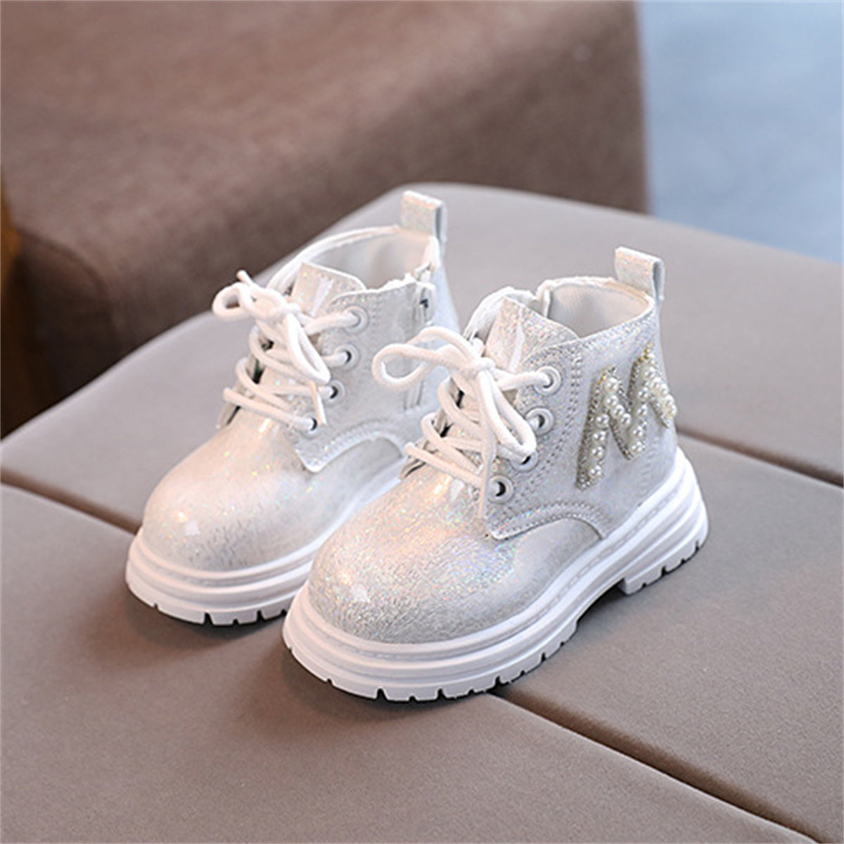 Little girls cool style letter pearl style autumn and winter leisure ladies waterproof Martin boots