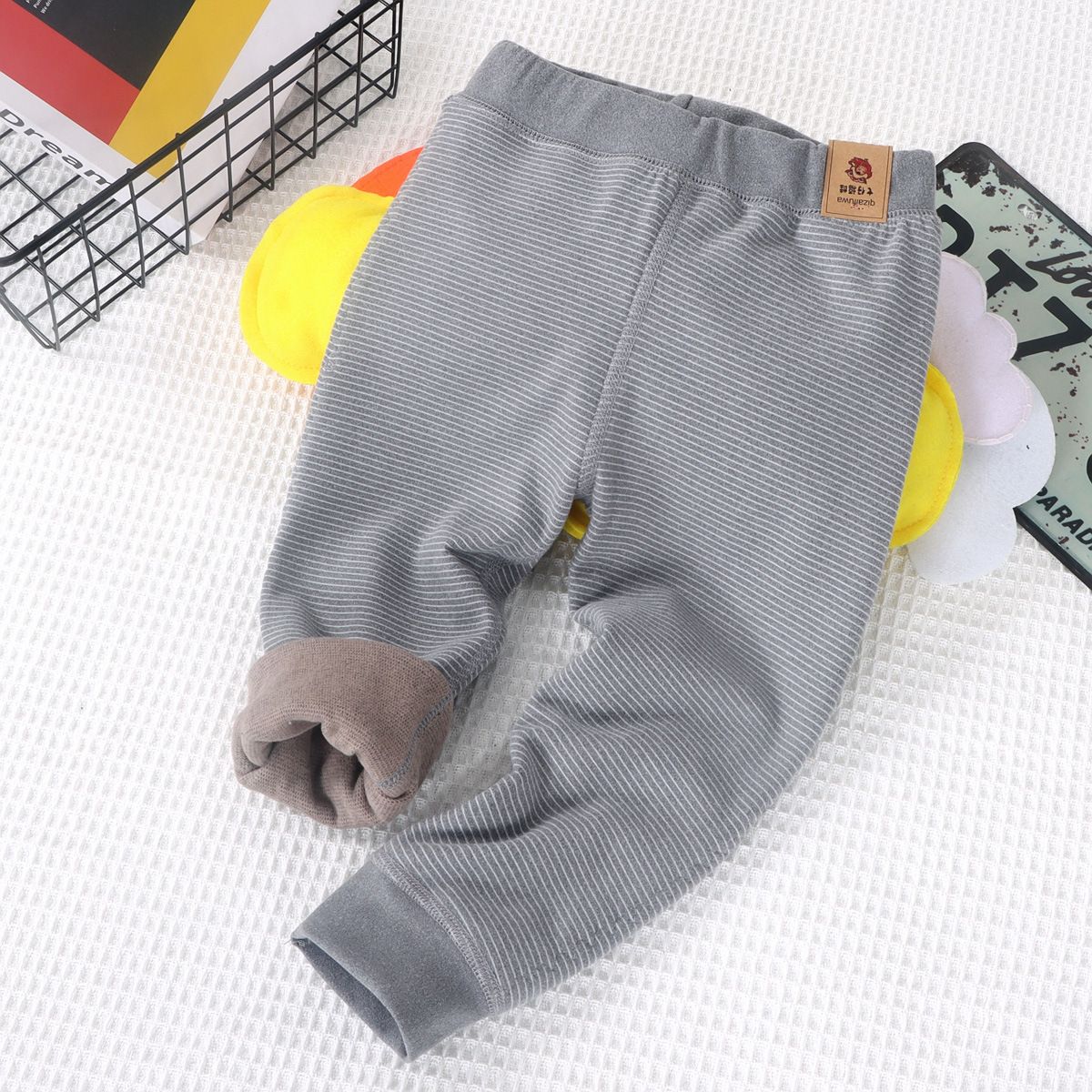 Children's leggings for boys and girls in winter thickened German velvet double-layer autumn trousers for middle and large children in autumn and winter warm pants