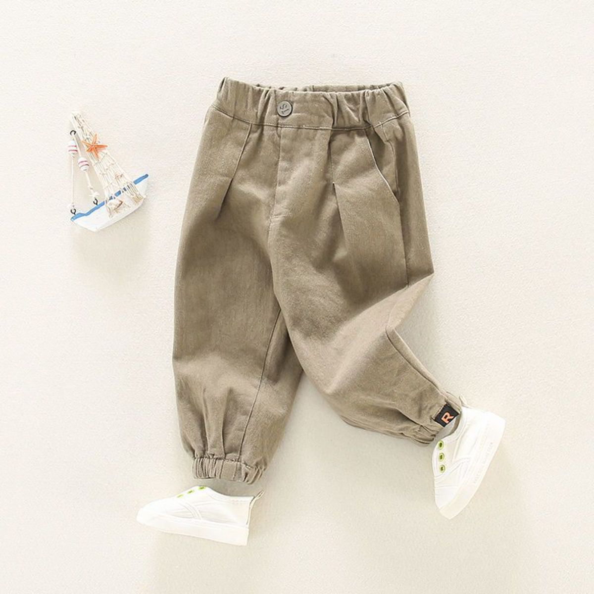 Boys Spring and Autumn Children&#39;s Casual Pants All-match Trousers Baby Solid Color Overalls Handsome