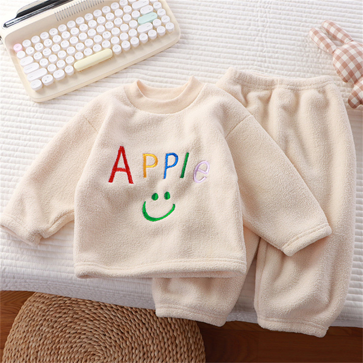 Children's clothing thickened and warm boys and girls fashionable suits