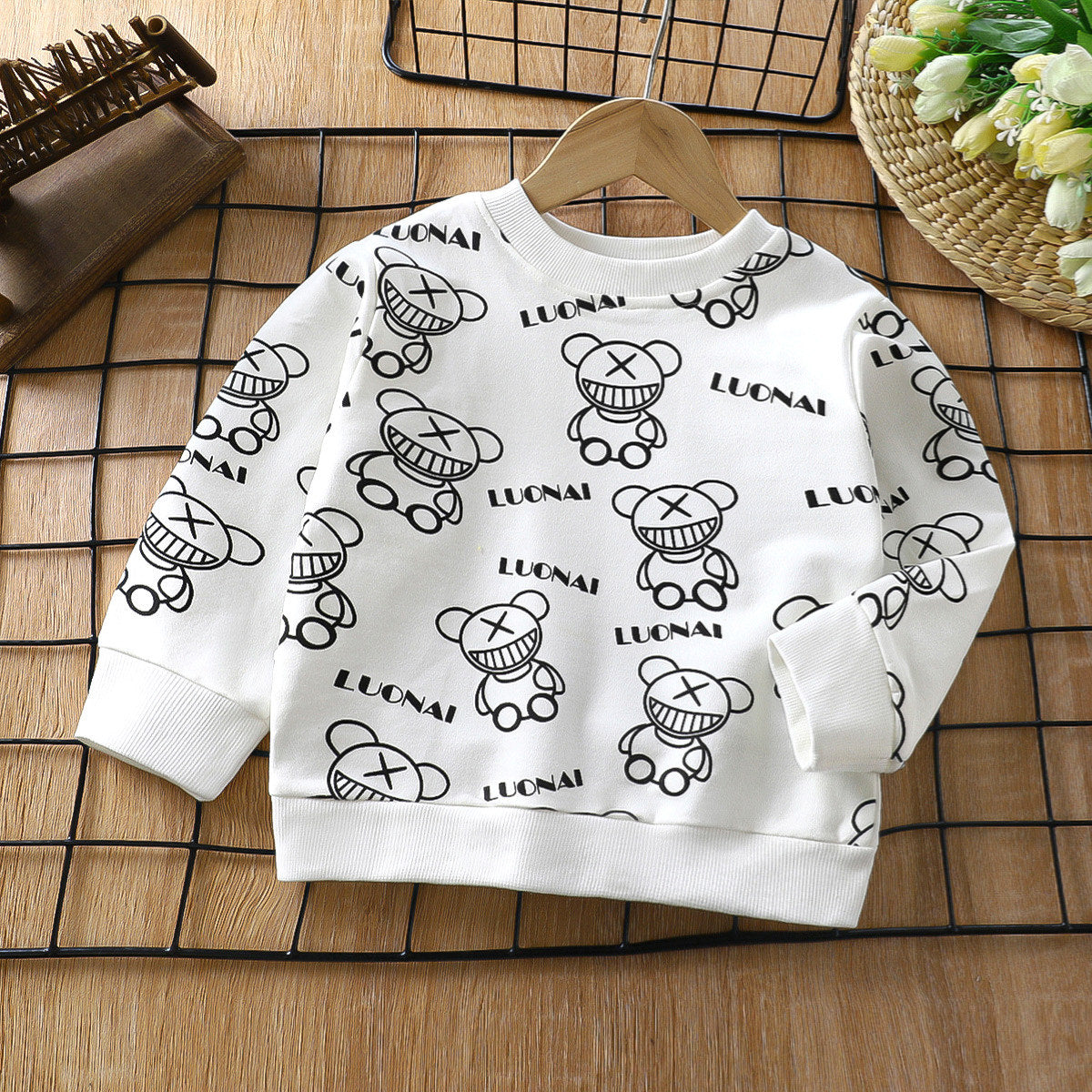 Boys' Bear Fashionable All-match Sweater Long Sleeve T-shirt