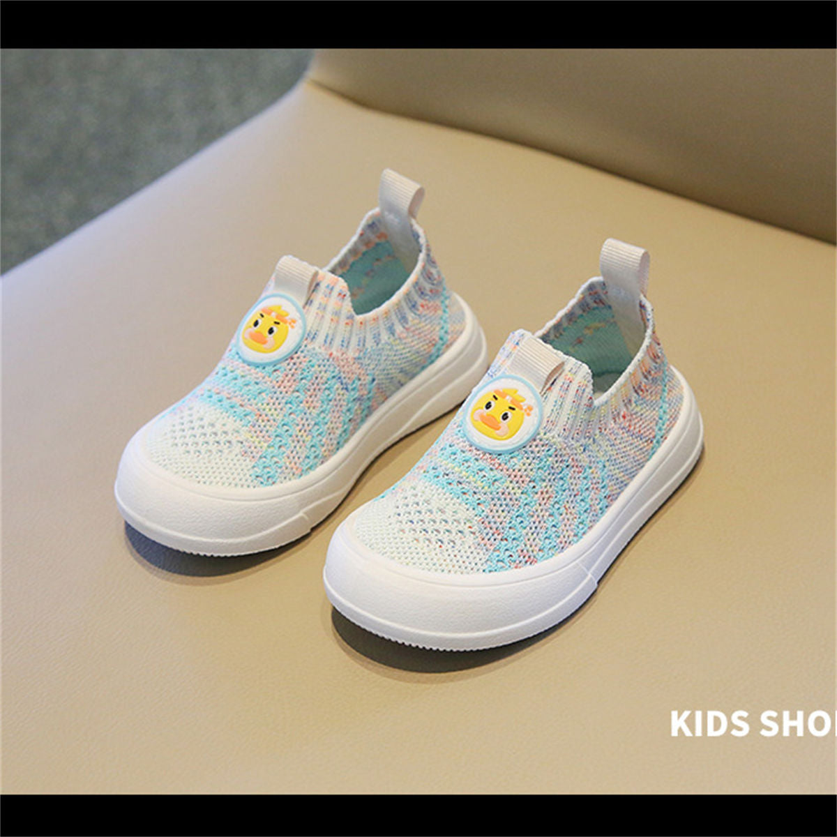 Children&#39;s and boys&#39; autumn yellow duck cute breathable casual low-top sneakers