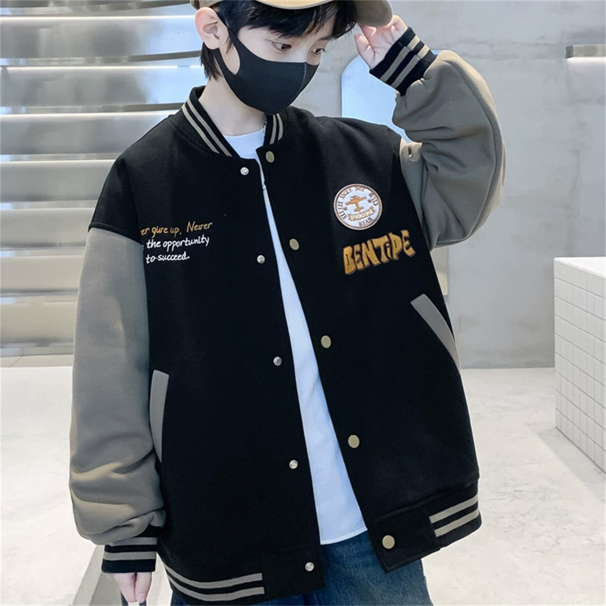 Winter plus velvet color matching cool style warm casual baseball jacket for middle and large boys