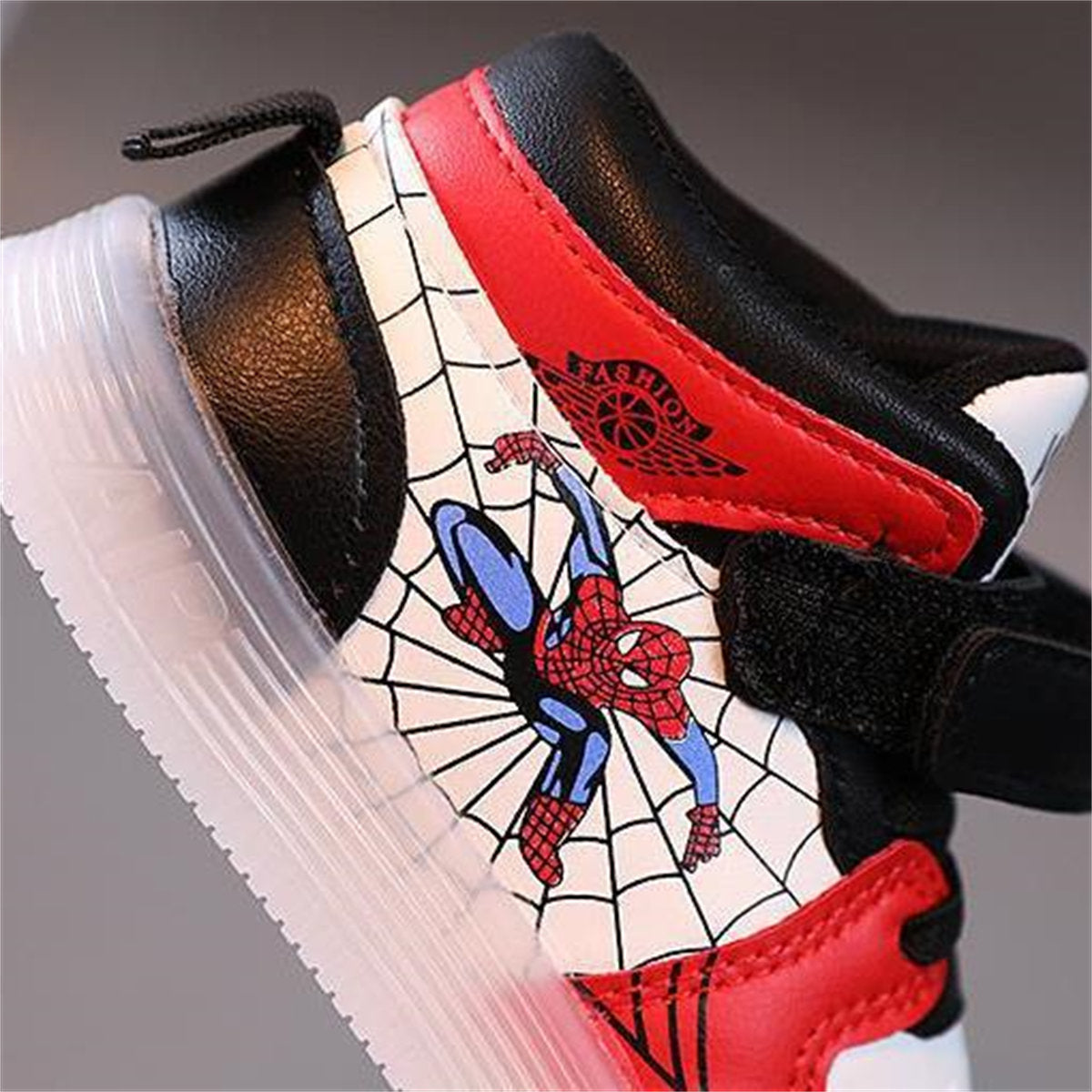 Cool Spider-Man soft-soled luminous LED soft-soled warm high-top sneakers for little boys