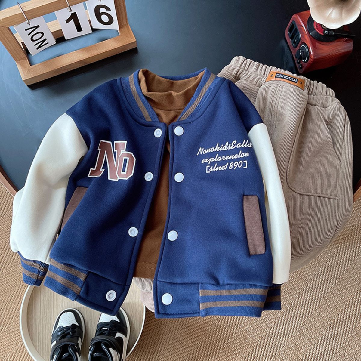 Boys' coat plus velvet autumn and winter new style children's baseball jacket winter clothes trendy children's clothes baby coat thick