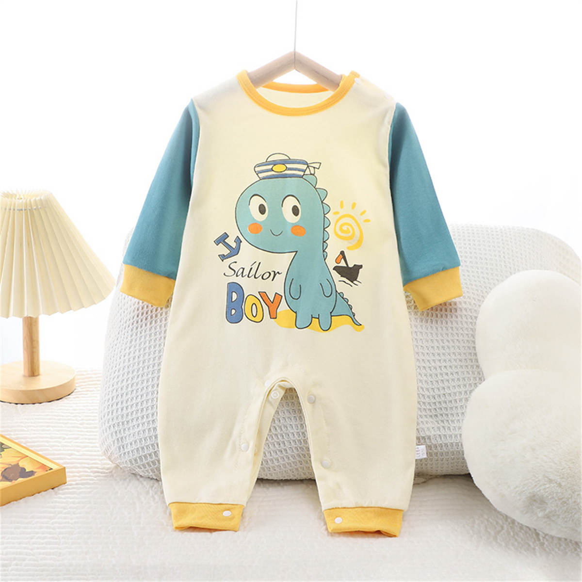 Baby spring and autumn cotton cartoon long sleeve romper