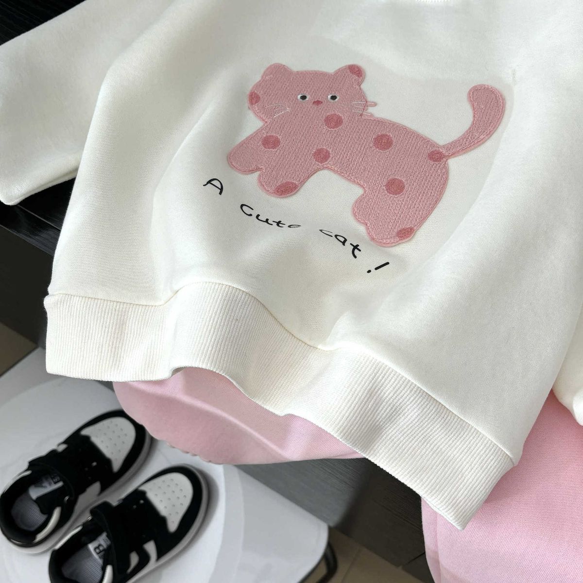 Autumn girls sweater suit cotton cartoon long-sleeved suit medium and large children's two-piece suit