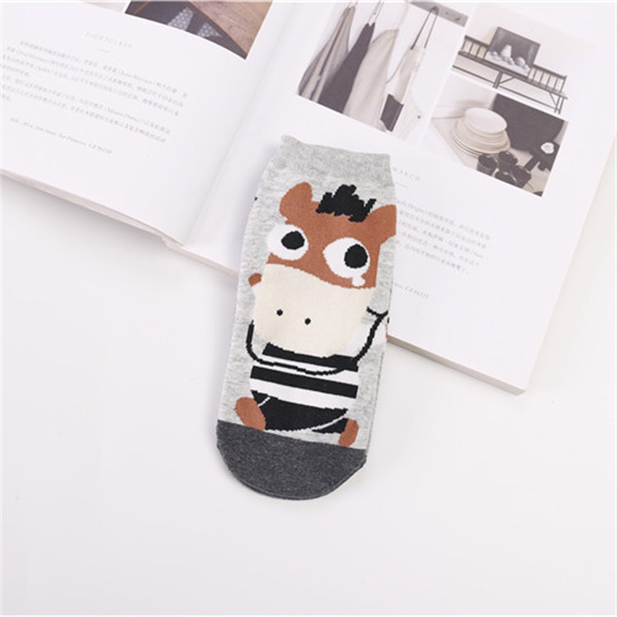 5-piece zebra pattern socks set for middle and large children