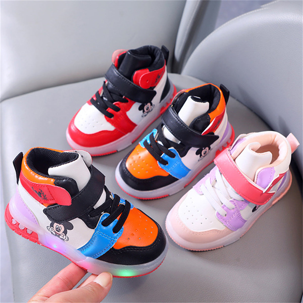 Children's Mickey and Minnie cartoon pattern luminous sneakers