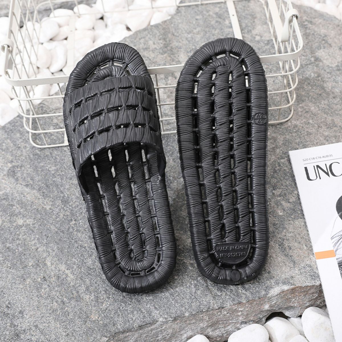 New summer couple home slippers bath non-slip silent bathroom hollow leaking sandals