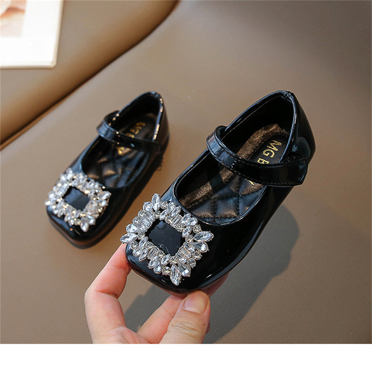 Children's girls retro princess feng shui diamond square buckle soft bottom breathable flat leather shoes