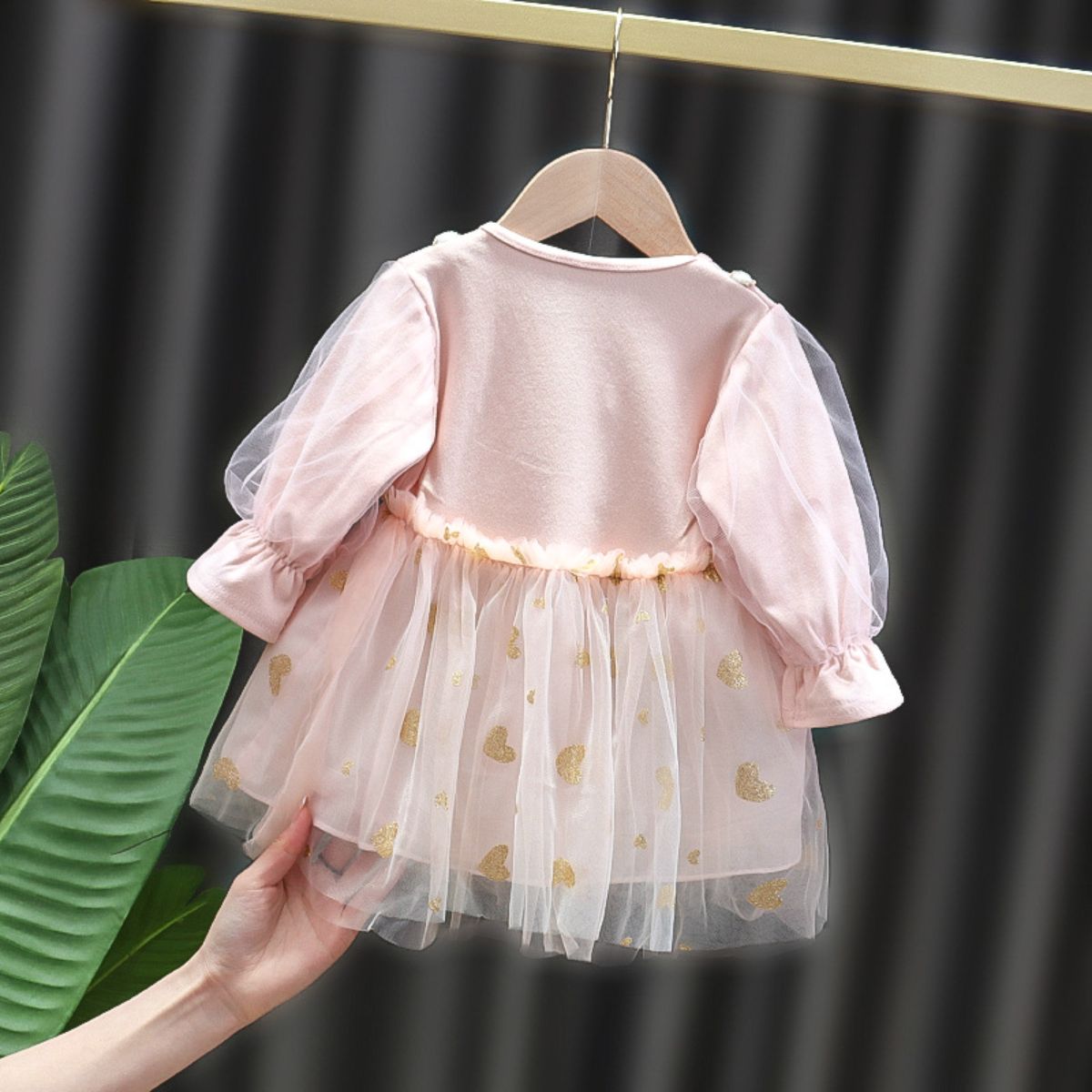 New style princess dress for baby girls in spring and autumn, long-sleeved children's dress for baby girls, mesh skirt