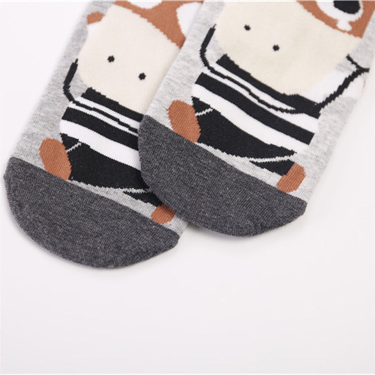 5-piece zebra pattern socks set for middle and large children