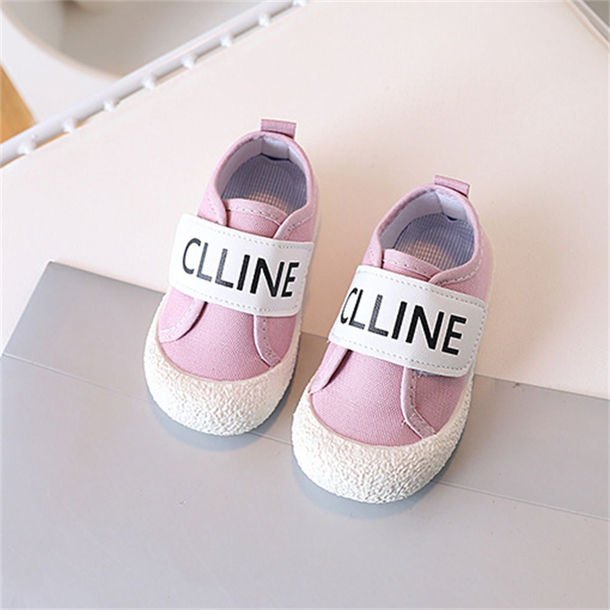 Autumn solid color letter style low-top canvas shoes for boys and girls