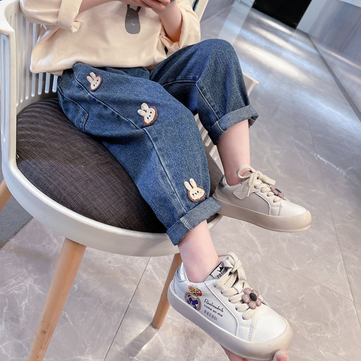 Girls jeans all-match cartoon bunny pattern small and medium children's baby casual trousers