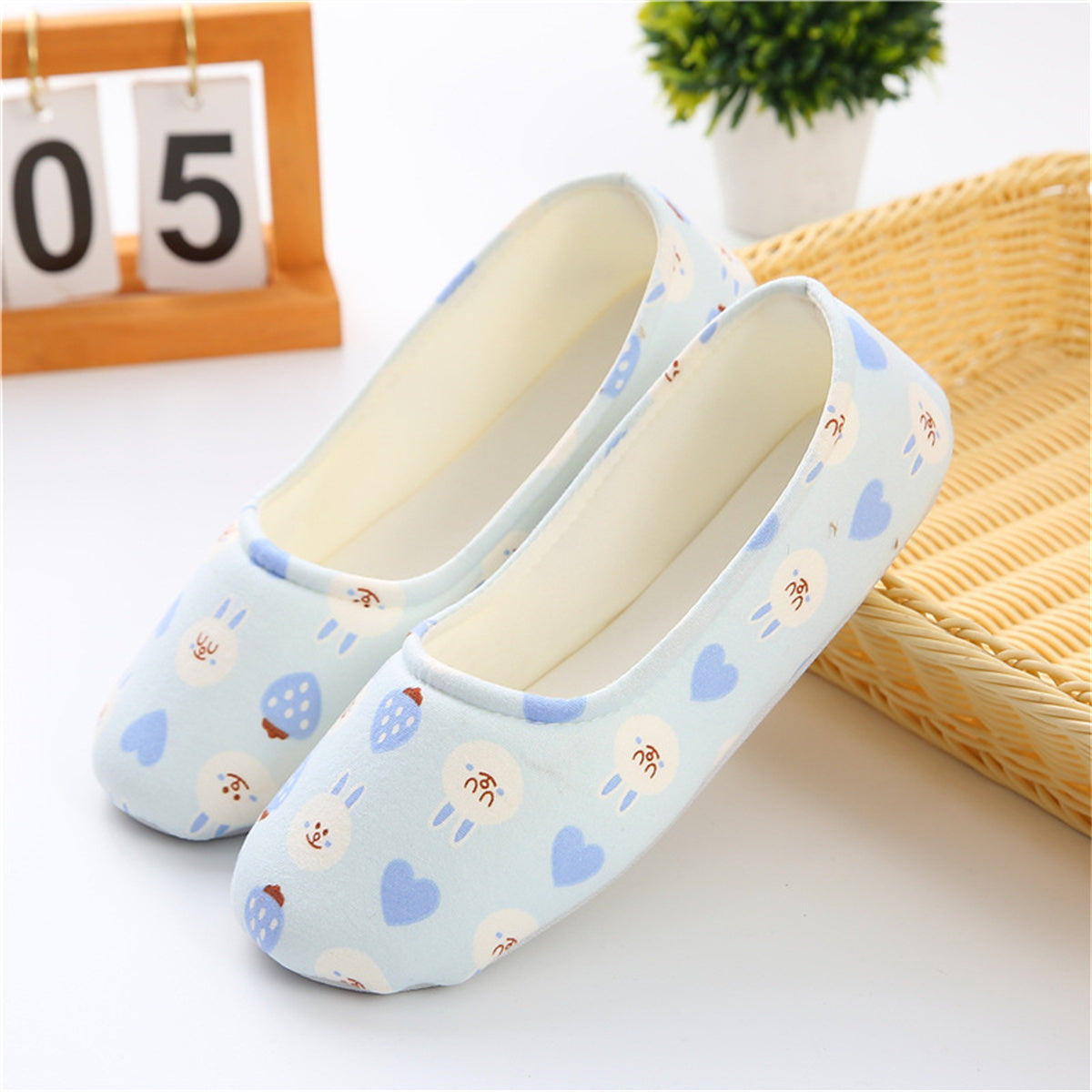 Pregnant women and postpartum non-slip breathable silent lightweight silent heel breathable slippers