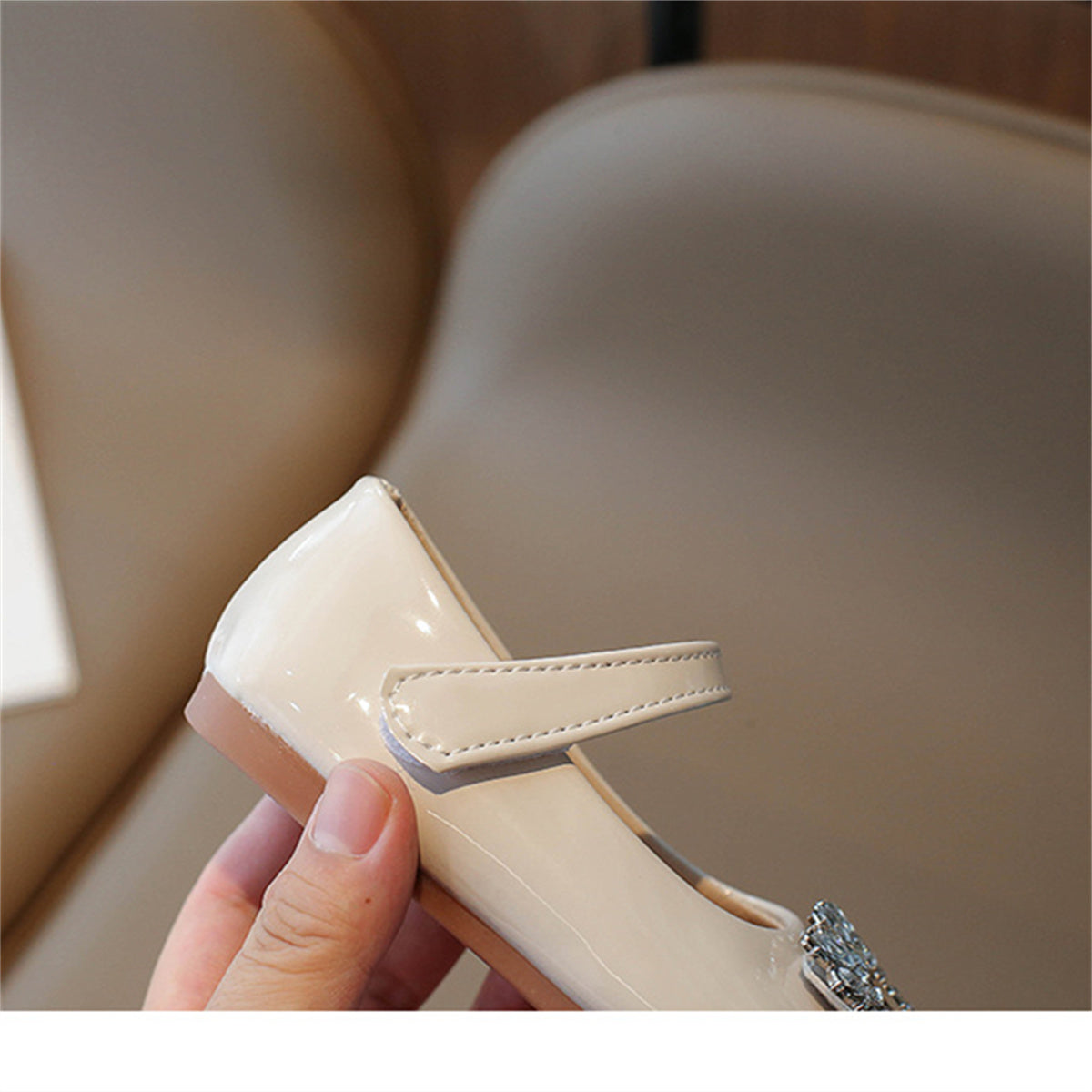 Children's girls retro princess feng shui diamond square buckle soft bottom breathable flat leather shoes