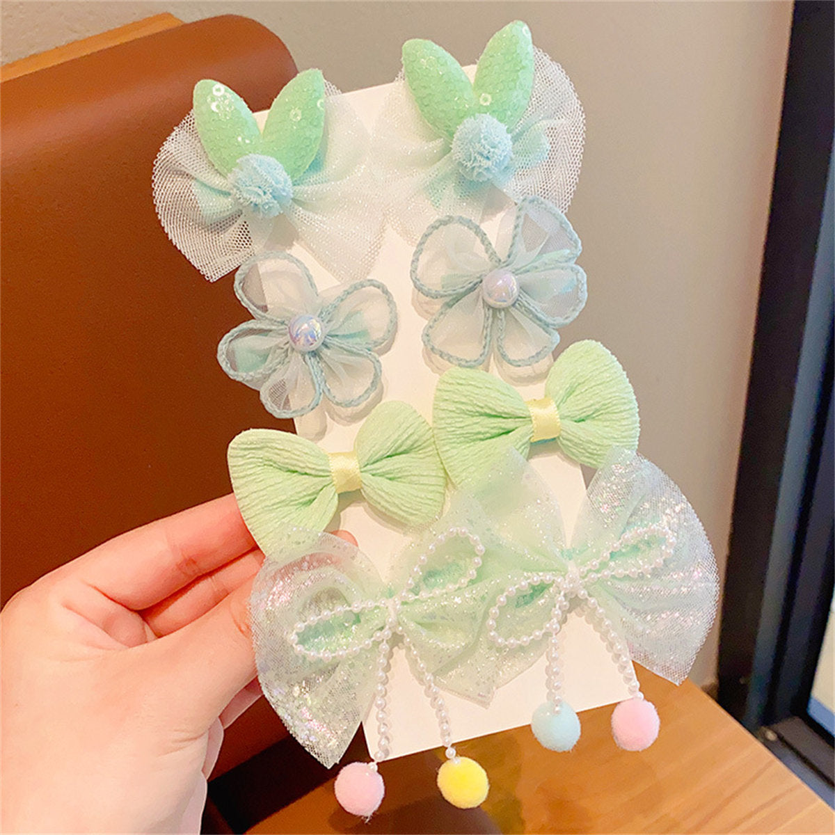 Children's 8-piece set of cute flower bow sweet style fabric hairpins that do not damage the hair