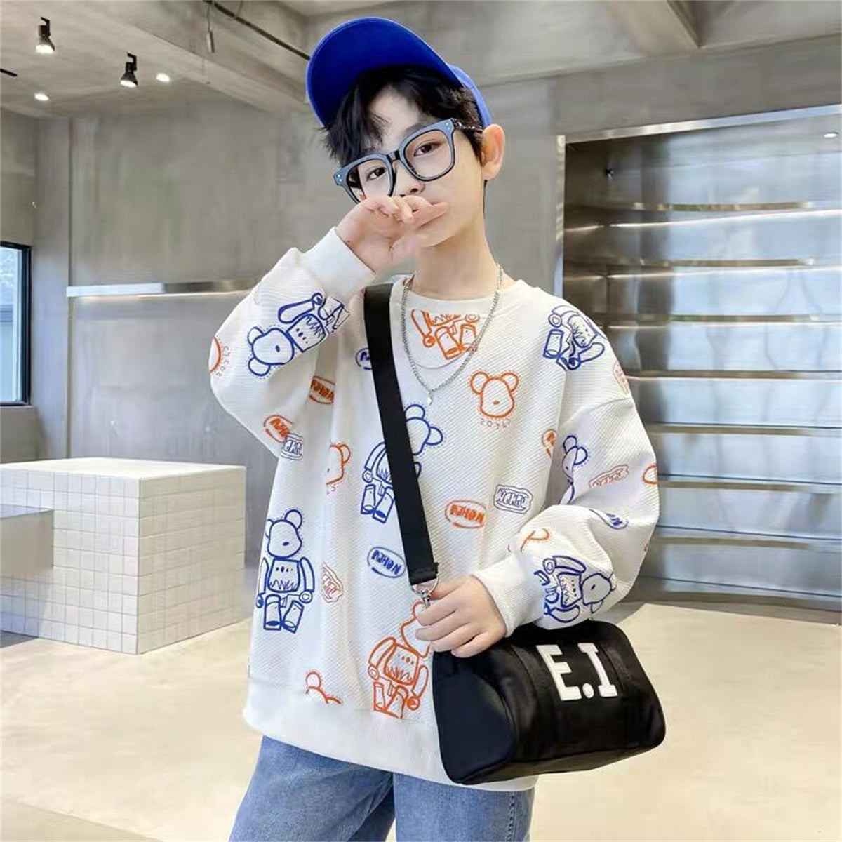 Children's round neck tops fashionable long-sleeved pullover T-shirt sweatshirt