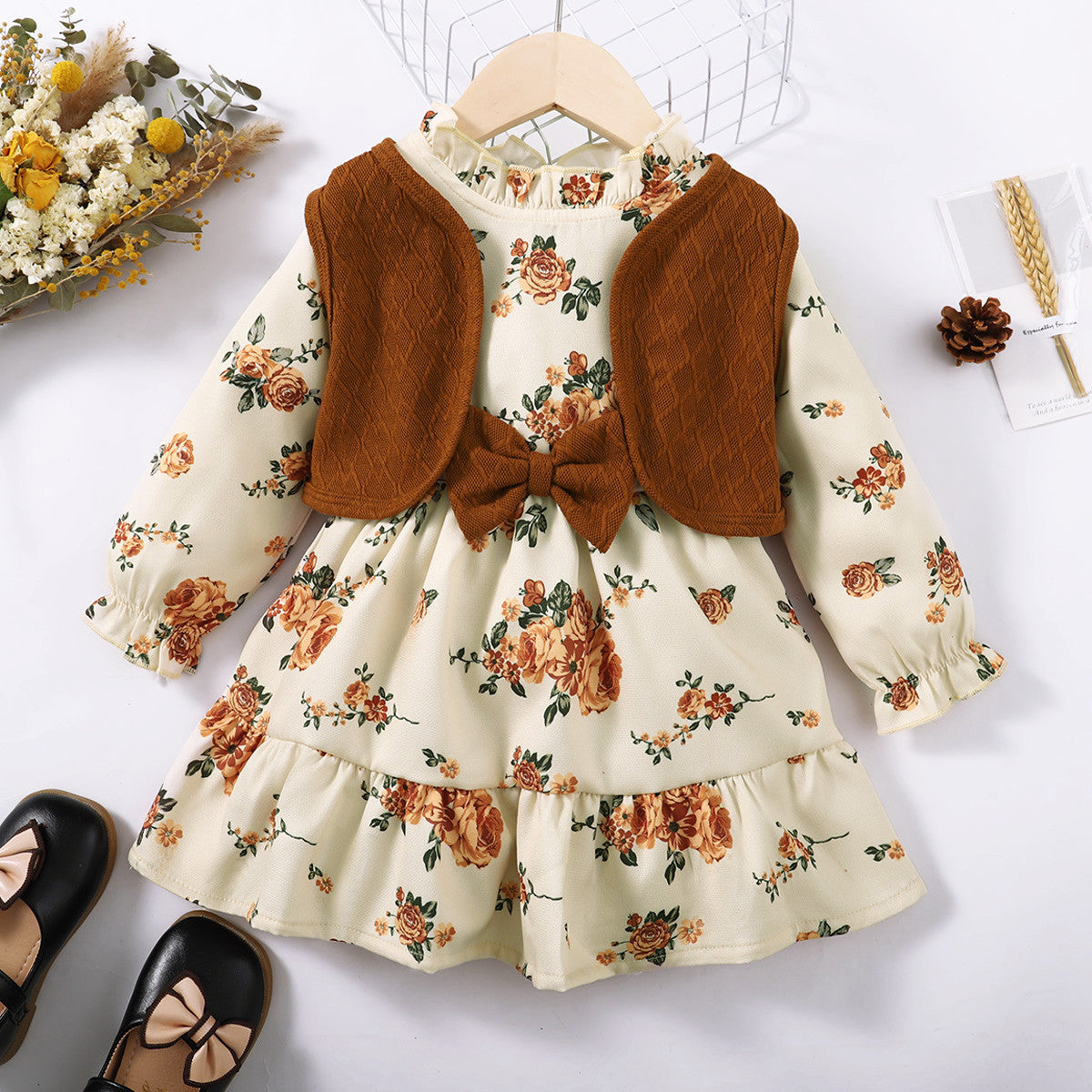 Brown vest small floral long sleeve dress suit