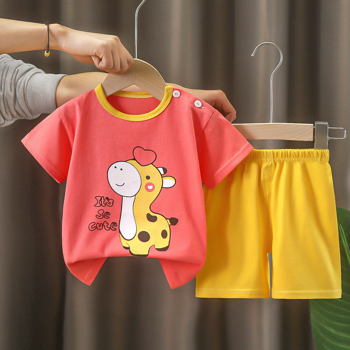 Children's 2-piece animal short-sleeved suit