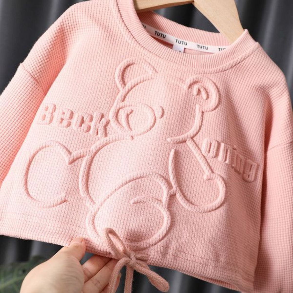 Girls Bear Sweater Suit Spring and Autumn New Children Cartoon Sweater Pants Two-piece Suit