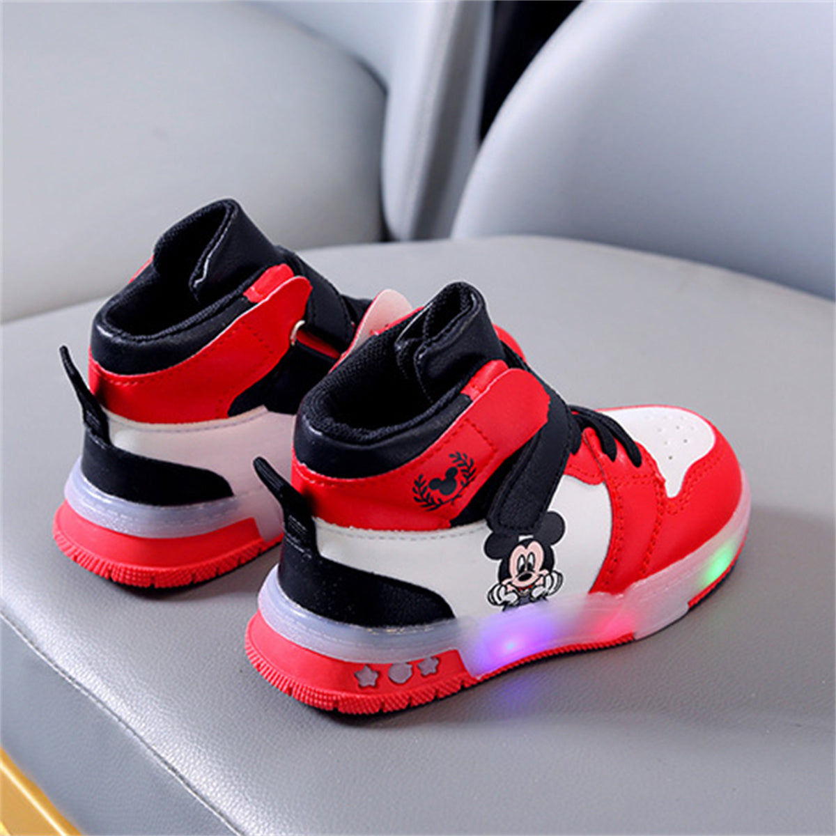 Children's Mickey and Minnie cartoon pattern luminous sneakers