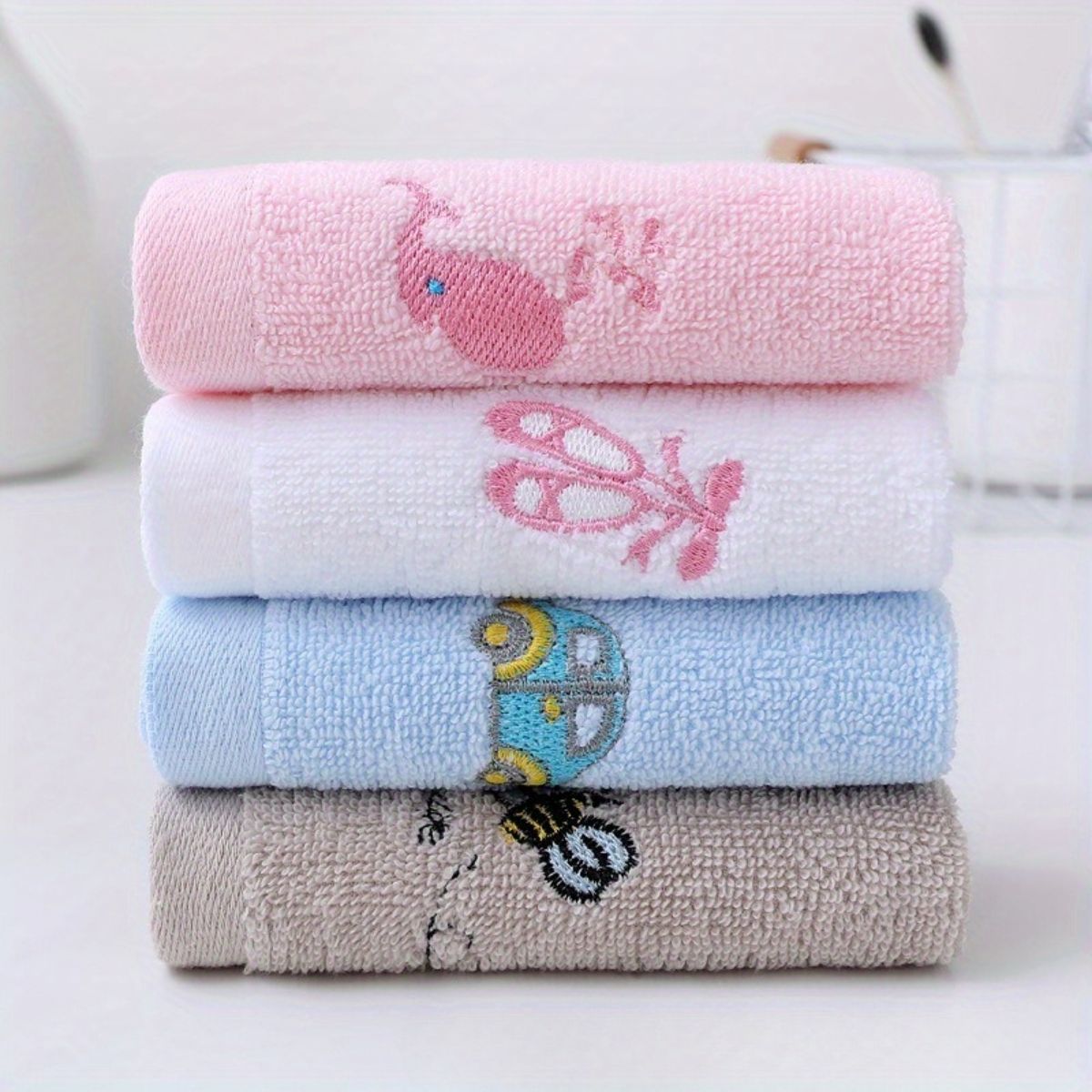 Embroidered cartoon cute cotton soft hangable absorbent children's square towel