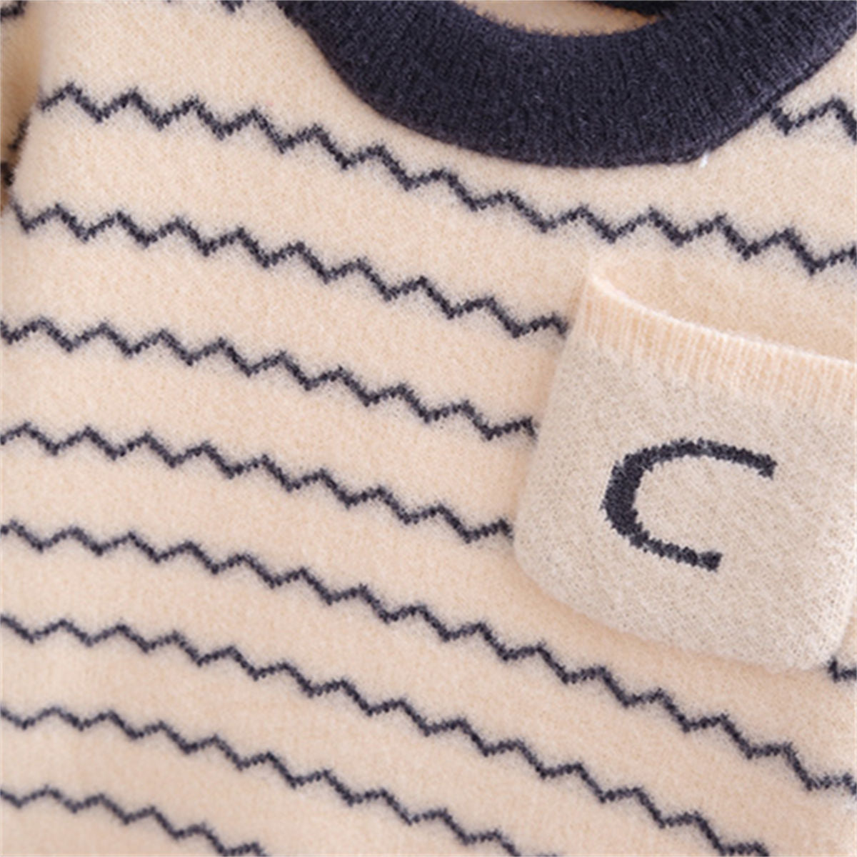 Winter simple horizontal striped pullover sweater for middle and large boys