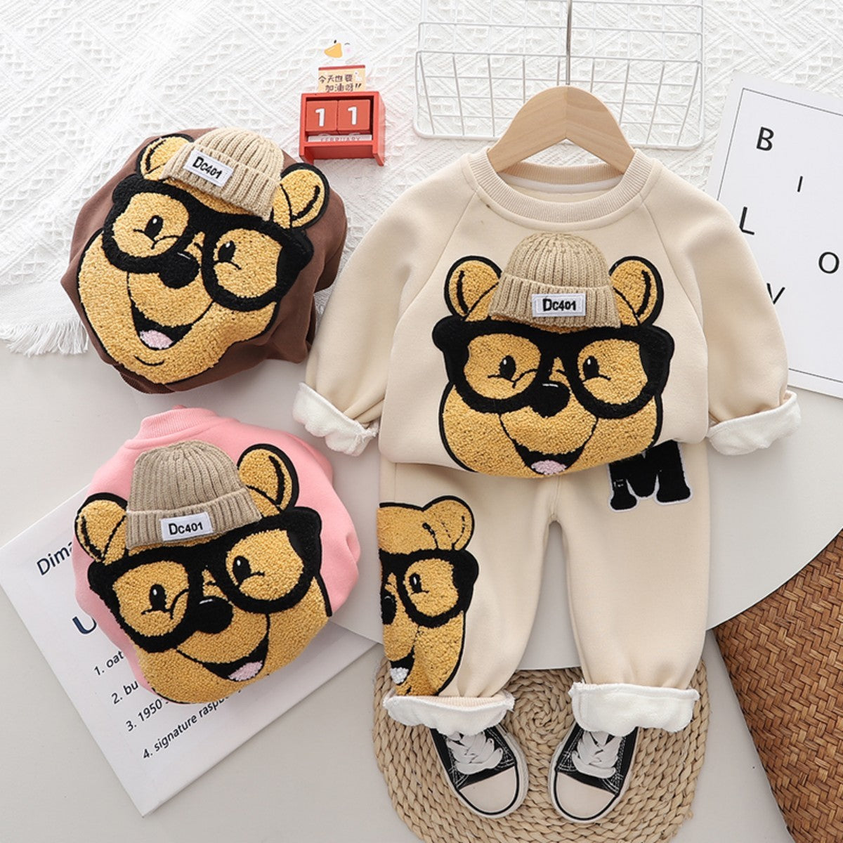 Winter wear plus velvet glasses bear sweater suit cartoon plus velvet sports two-piece suit