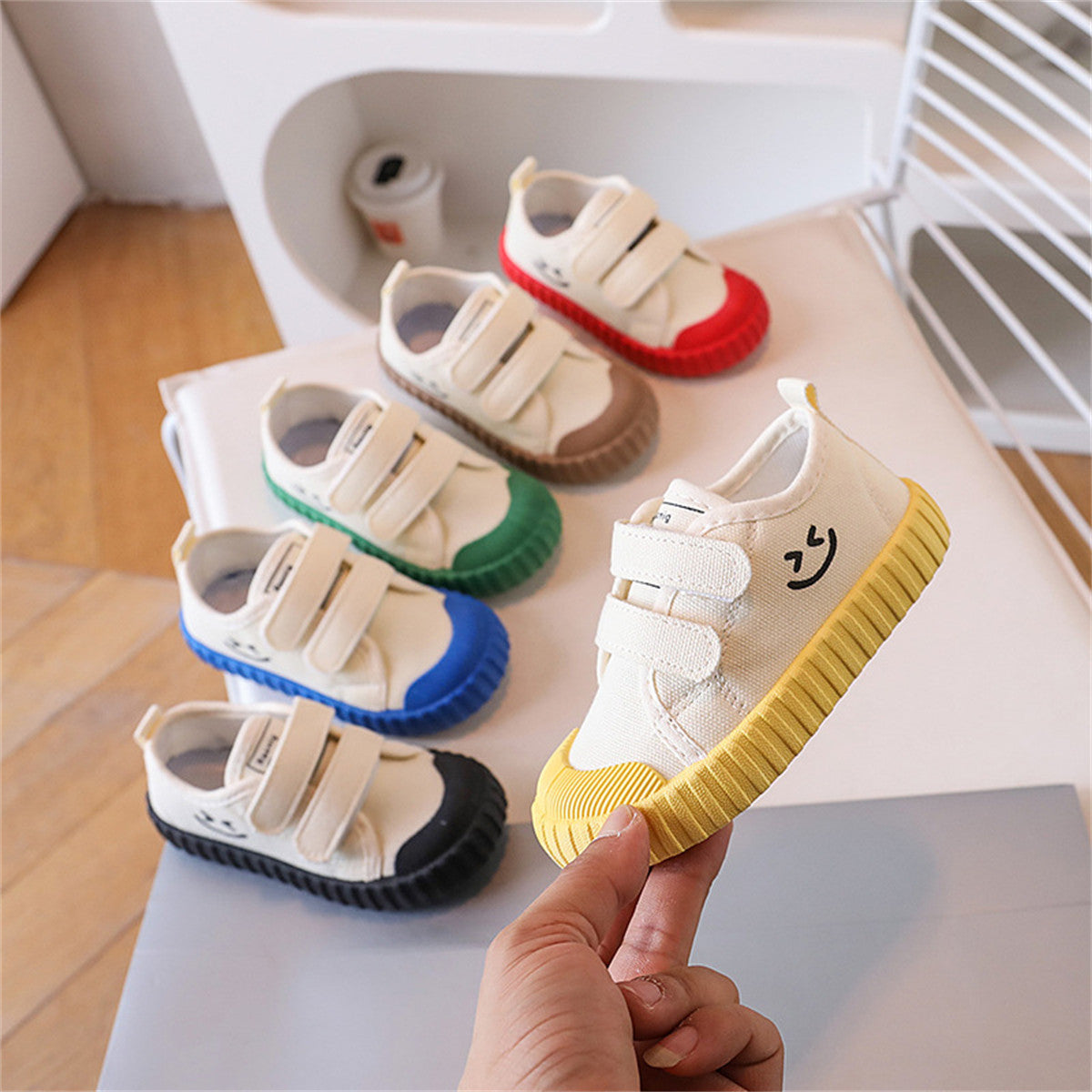 Children's colorful sole smiley face canvas shoes