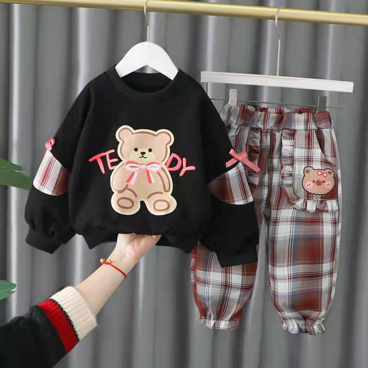 Baby girl spring and autumn sweater suit baby two-piece suit children's clothes girls spring clothes