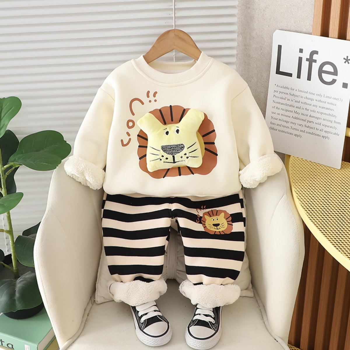 Children's winter plush suits, stylish thickened cute animal print sweater sets, baby winter clothes warm