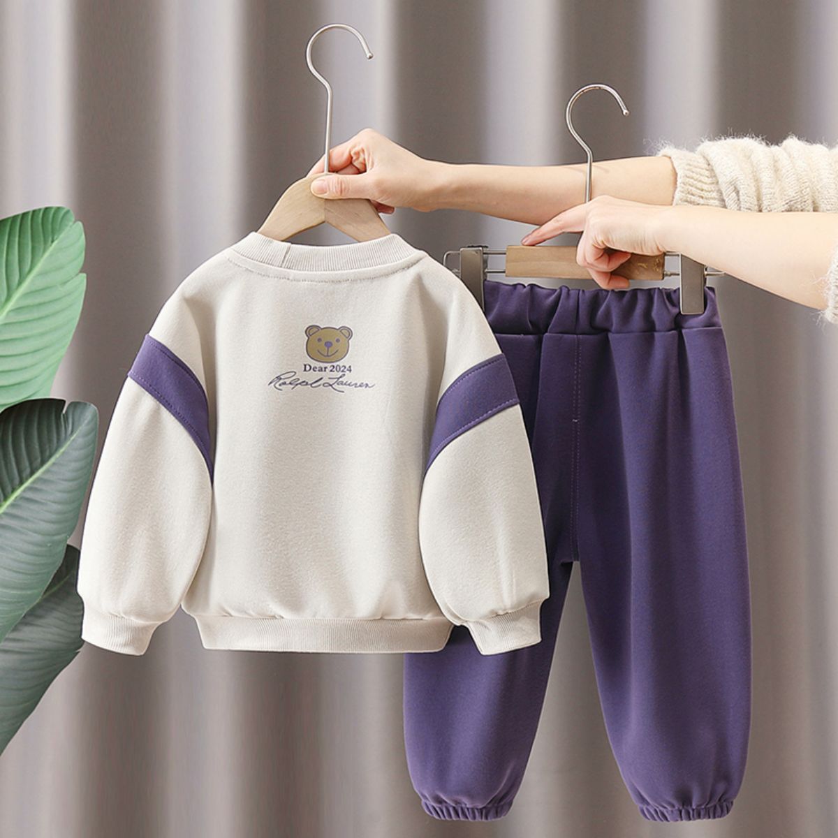 Boys spring and autumn sweater suits autumn children's clothing boys baby children little boy clothes autumn two-piece suit