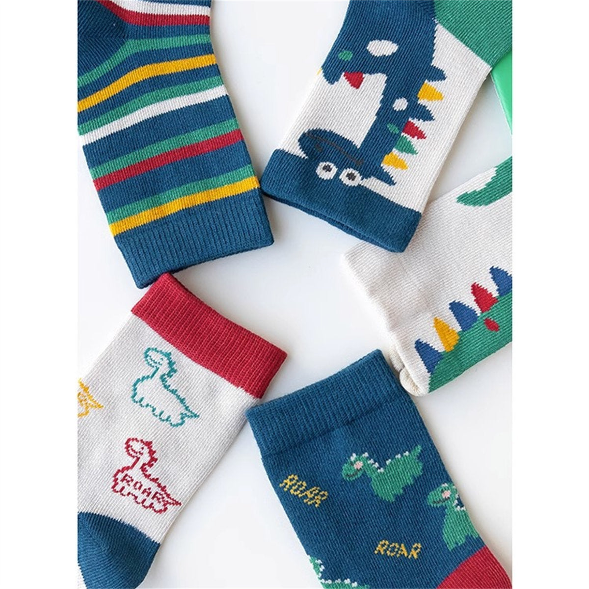 Children's boys cartoon dinosaur pattern bright color autumn and winter cotton socks