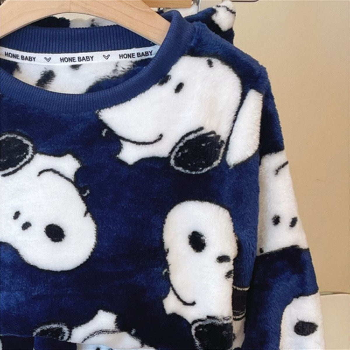 New style flannel pajamas children's coral fleece boys and girls baby cartoon round neck home clothes plus velvet thickened set