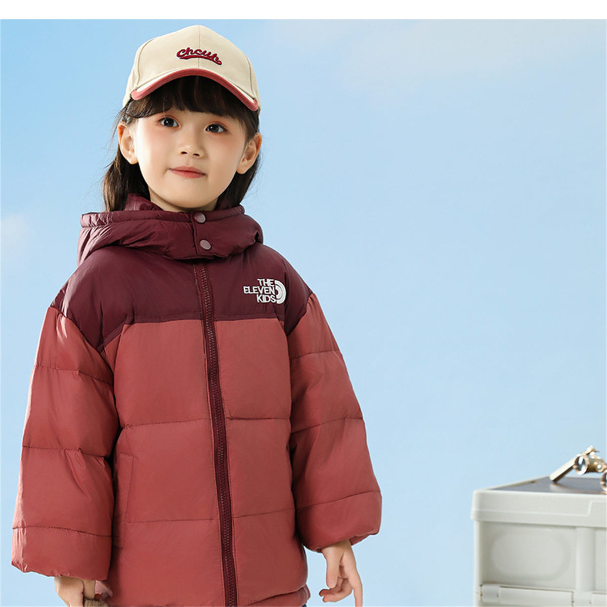 Winter color matching simple waterproof warm hooded short down jacket for middle and large boys and girls