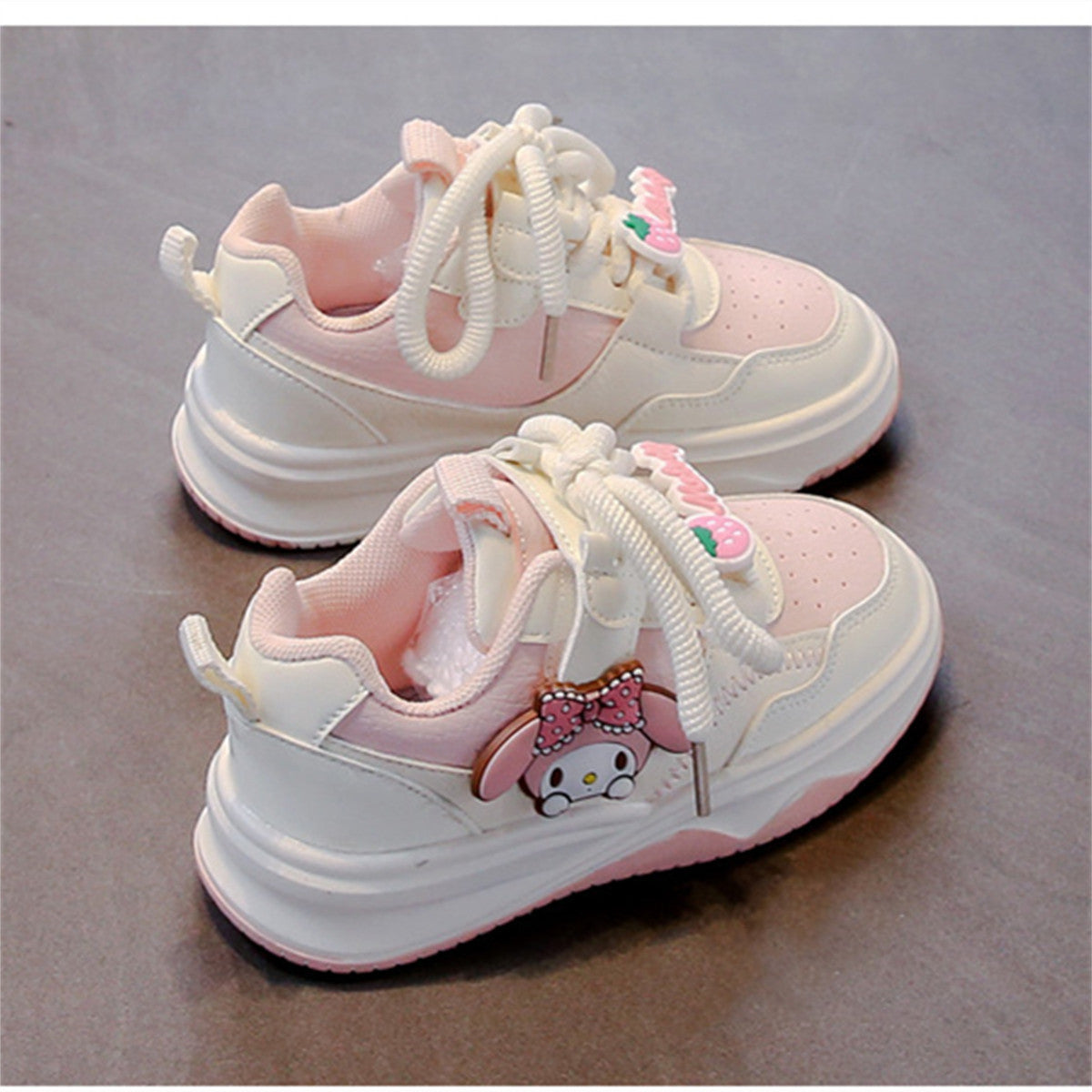 Sanrio pattern casual style comfortable soft sole breathable sports shoes for medium and large children and girls