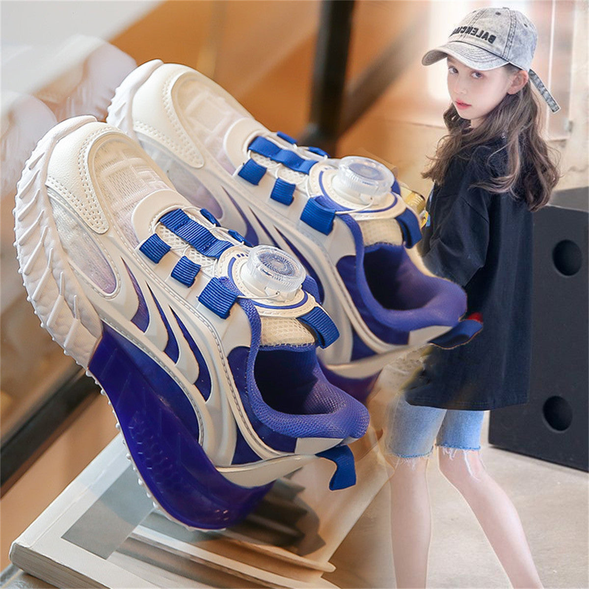 Medium and large girls spring and autumn sports urban style lock buckle shock-absorbing breathable lightweight sports shoes