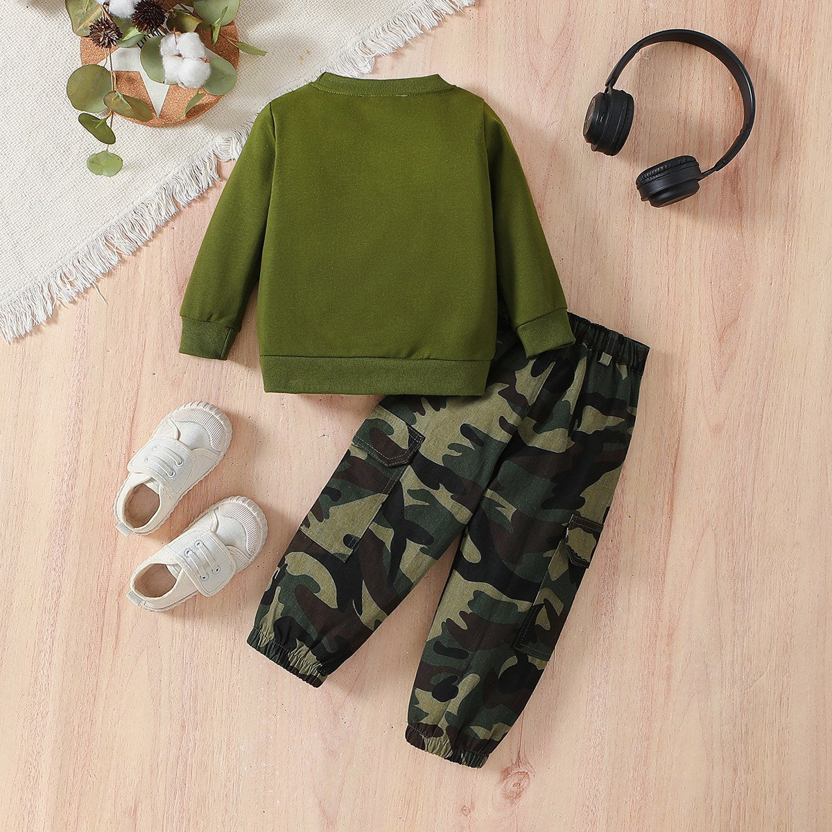 Boys' Autumn Suit Long Sleeve Letter Sweater Camouflage Pants Casual Suit