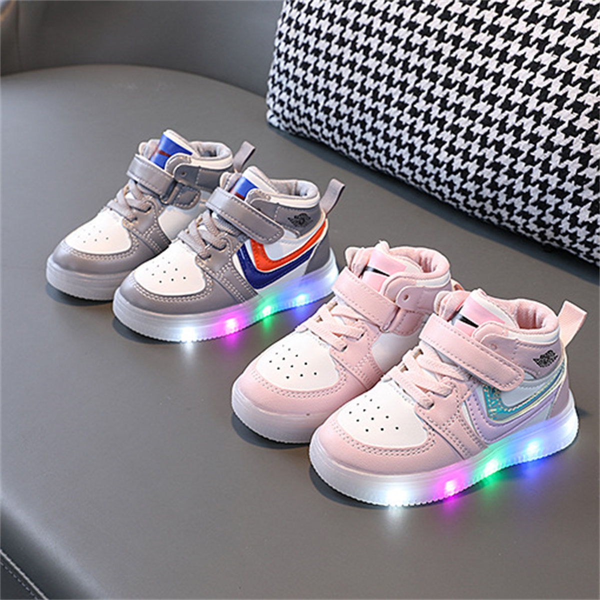 Simple and elegant luminous LED soft-soled high-top sneakers for children and boys