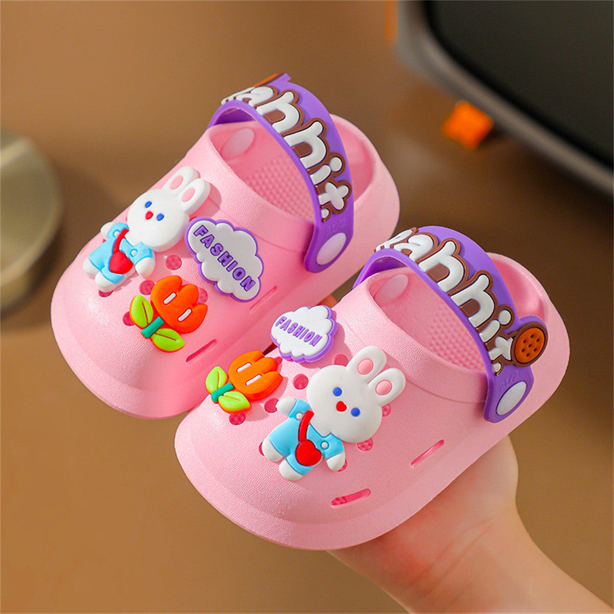 Cute cartoon baby non-slip girls' hole shoes