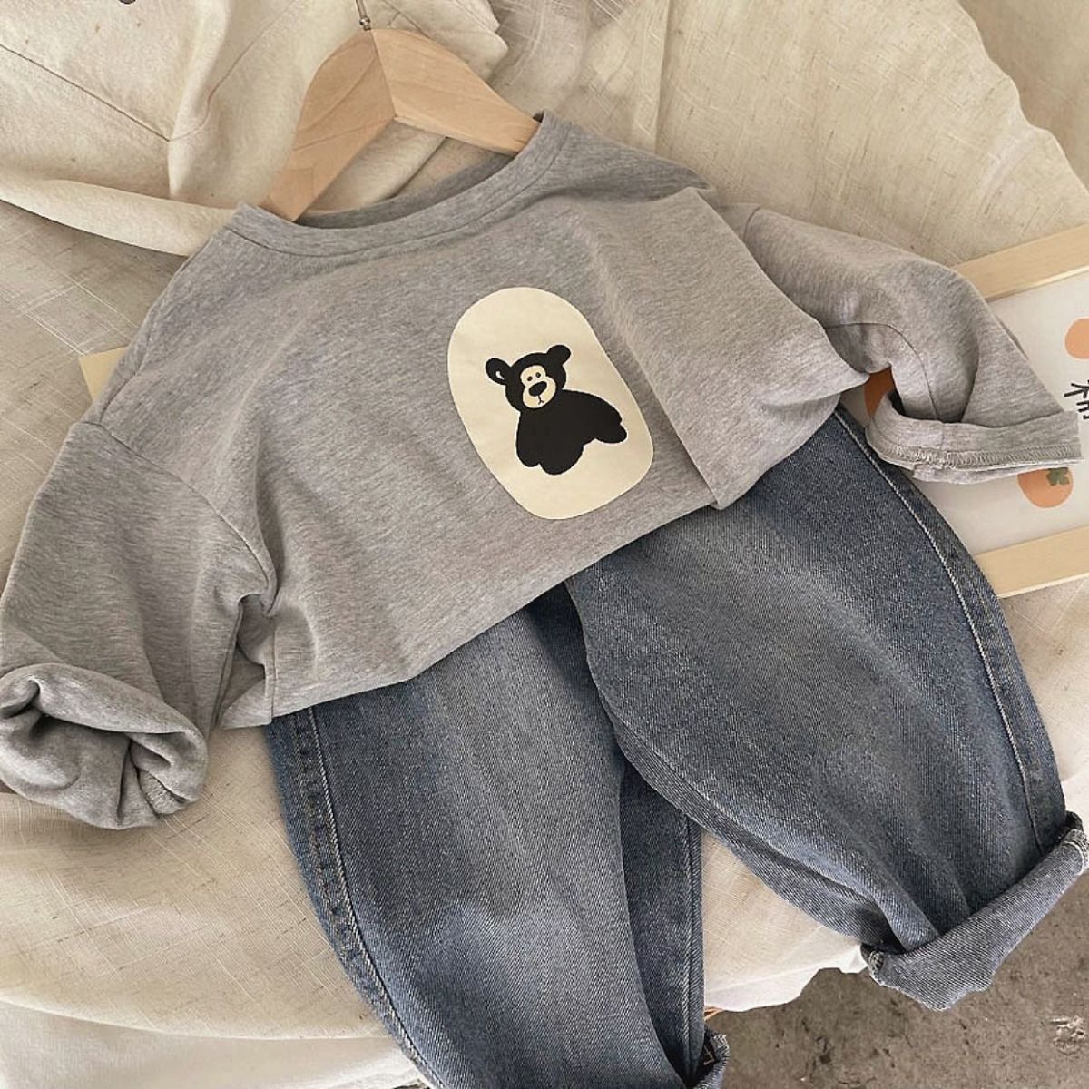 Children's spring and autumn new cartoon round neck long-sleeved T-shirt casual boys and girls baby pure cotton bottoming shirt